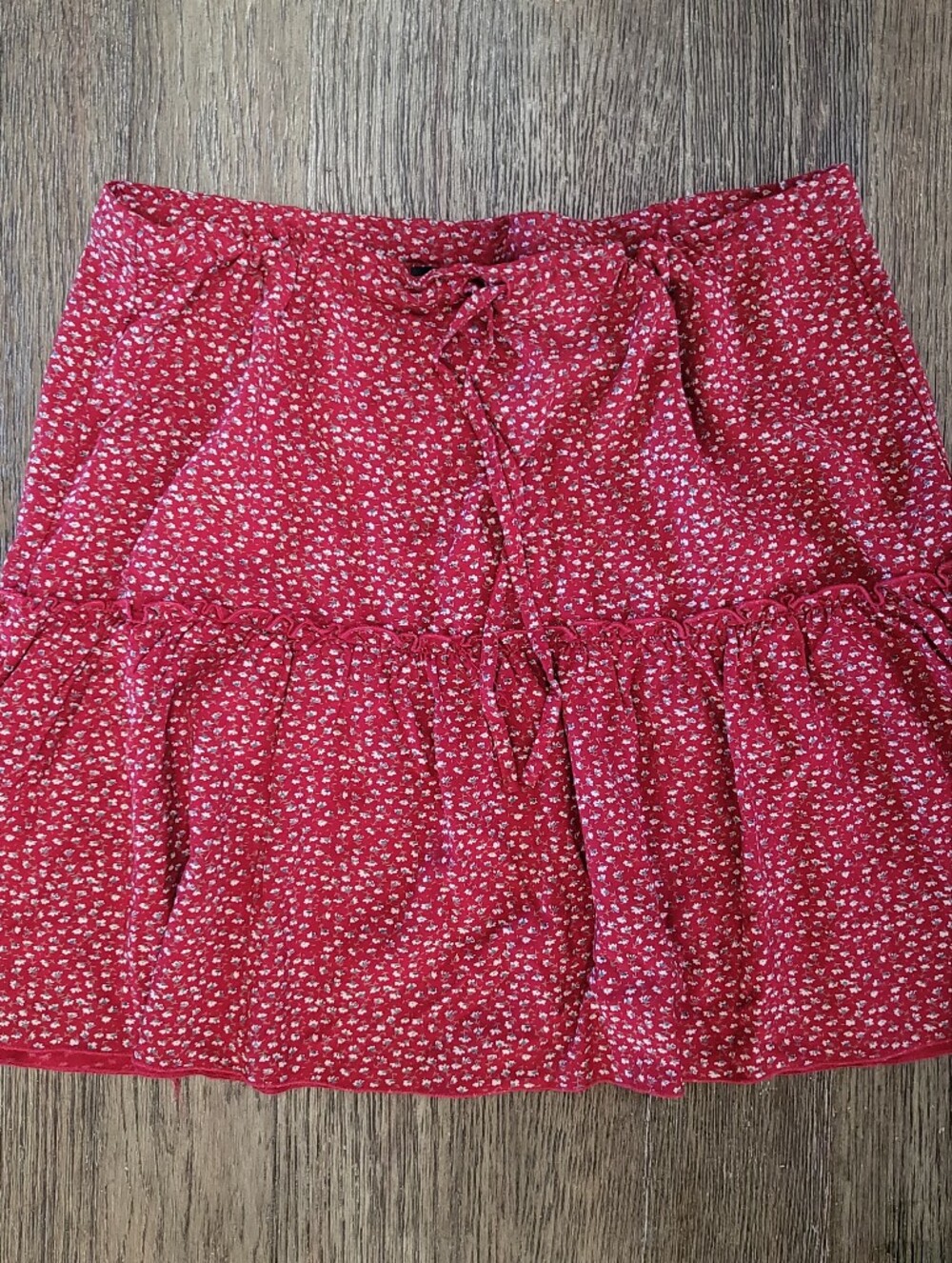 Brandy Melville Red Ditsy Floral One Size Drawstring Waist Mini Skirt NWT $28